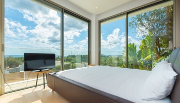 Resa Estates Ibiza sale villa Marlin vieuws bedroom 1.jpg